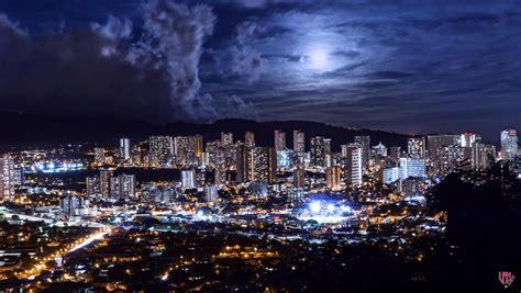 Waikiki Hawaii On A Cloudy Night Pics