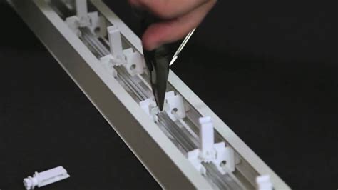 An easy way to fix a vertical blind that will cost you nothing, but if you want to, you can just buy a vane saver and just sli. HOW TO REPLACE A VERTICAL BLIND STEM AND GEAR | Home ...