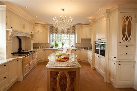 Broadway Mayfair Victorian Kitchen - Handmade Bespoke Kitchens by