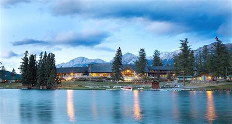 Major Travel Plc Fairmont Winter Rockies Experience Calgaryedmonton
