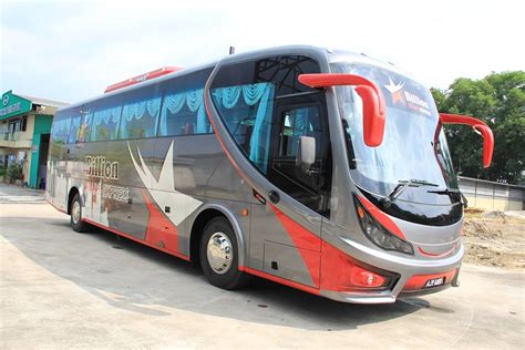 Make a music playlist for your bus ride from kuala lumpur to langkawi, and enjoy the scenery to tunes from your own personal soundtrack. Kuala Lumpur to Malacca by bus, flight, taxi from MYR 28.90