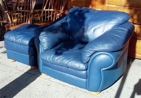 UHURU FURNITURE & COLLECTIBLES: SOLD #3166 Blue Leather Chair and