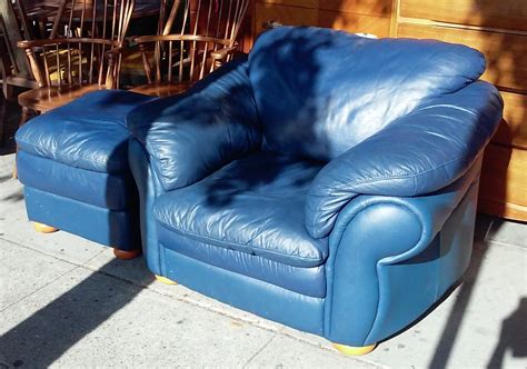 Uhuru Furniture And Collectibles Sold 3166 Blue Leather Chair And