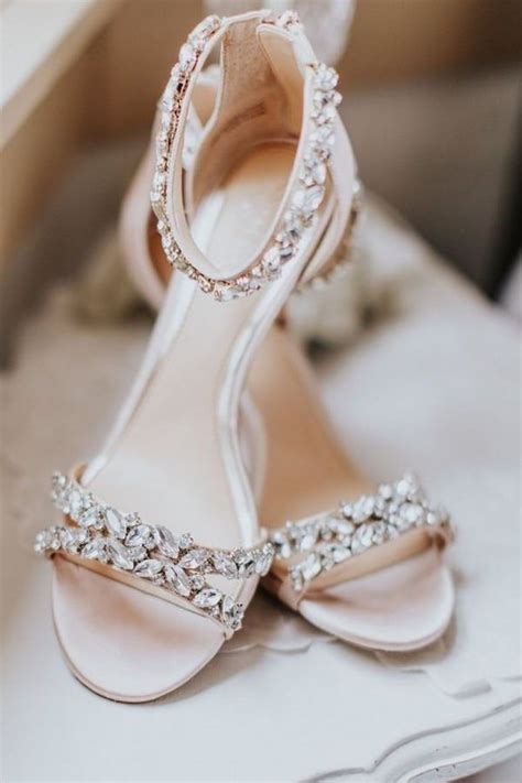 30 Wedding Flats That Make Comfortable Bridal Shoes Oh The Wedding Day