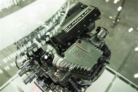 Cadillac 4.2L Twin-Turbo V8 Engine Pictures, Photos, Images