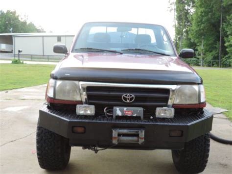 Purchase Used 1998 Toyota Tacoma Dlx Standard Cab Pickup 2 Door 27l In