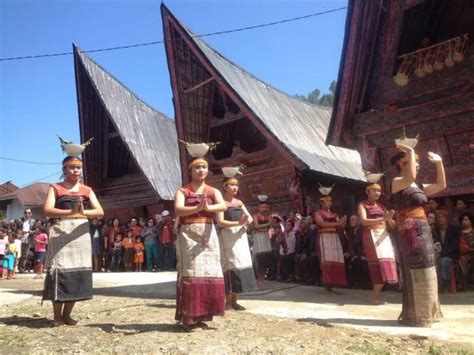 Tiga Desa Adat Batak Di Danau Toba Bersatu Melestarikan Budaya