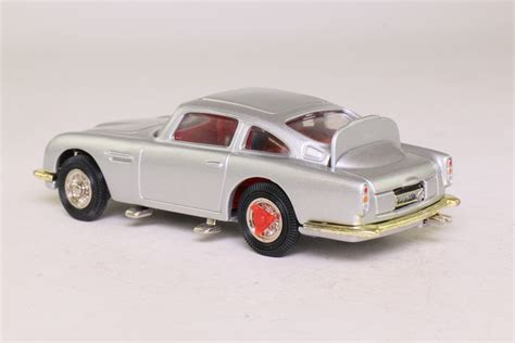 Corgi Classics 96655 James Bonds Aston Martin Db5 143 Silver 128329