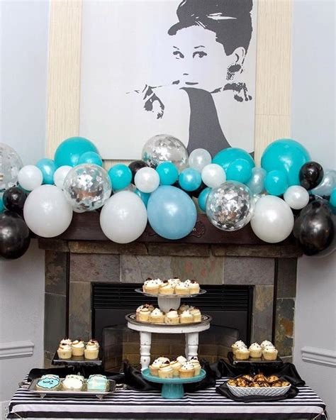 Ways To Style A Balloon Garland