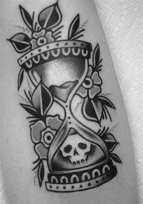 pin by fillipe pacheco ronchetti on tattoos traditional black tattoo traditional tattoo