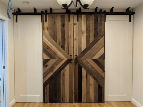 How to build a sliding barn door closet | patchwork&pebbles