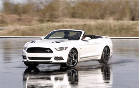 The new 2016 ford gt is a top of the range sorts vehicle, quite beautiful in. 2016-ford-mustang-gt-convertible-california-special ...