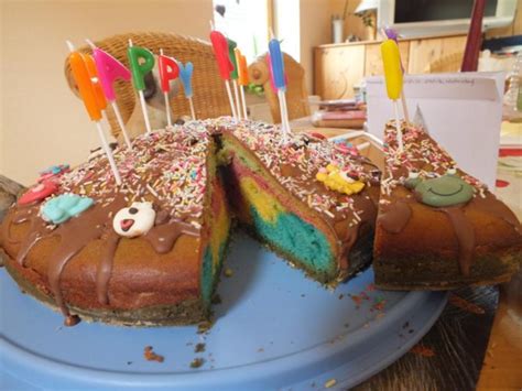 Diese kuchen rezepte passen immer: Regenbogen Kuchen - Rezept mit Bild - kochbar.de