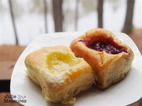 Sep 10, 2020 · beat one egg with one tablespoon of water in a small bowl. Homemade Czech Kolache Recipe - Julie Measures