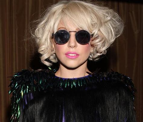 Lady Gaga Rompe A Llorar Sobre El Escenario Al Recordar A Su Abuelo