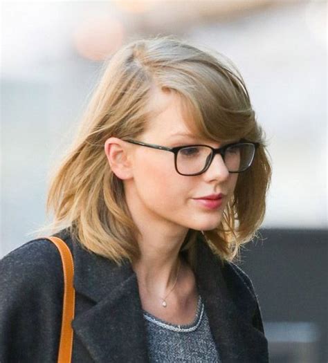 Taylor Swifts Love Affair With Glasses Get The Look Classicspecs
