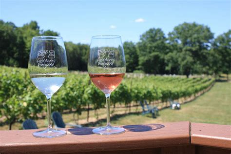 21 Destination Connecticut Wineries With Great Dining Options