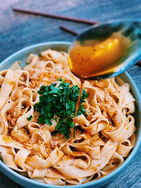 Spicy Garlic Peanut Noodles Only 5 Minutes Tiffy Cooks