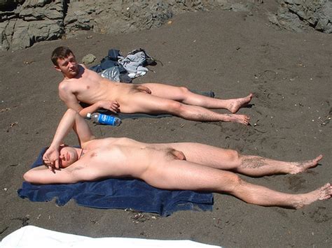 Naked Guys On Nude Beach Upicsz