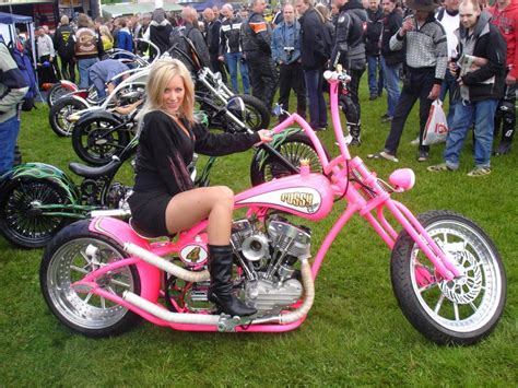 My wallpaper of the red chopper custom motorcycle we built at covingtons. .: Moto Rosa.