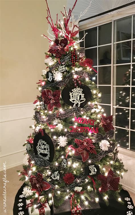 Chalkboard Plaid Christmas Tree - U Create