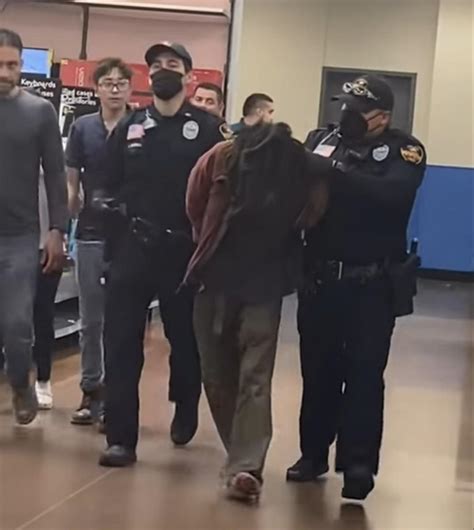 Police Vagrant Groped Girl Punched Officer At Local Walmart