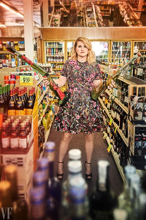 jillian bell has been ready for you to laugh at her for her entire lif vanity fair