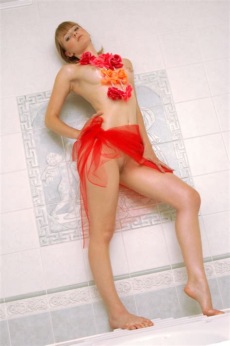 Julia Q Bubbles By Rustam Koblev Sex Photo Album Intporn Forums
