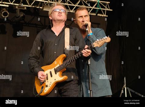 Jon King Gang Of Four Hi Res Stock Photography And Images Alamy