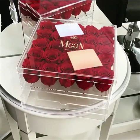 Preserved Eternity Roses In Luxury Acrylic Box With Drawer In 2020