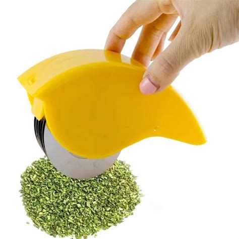 Stainless Steel Herb Rolling Mincer Portable Herbal Hand Manual Cutter