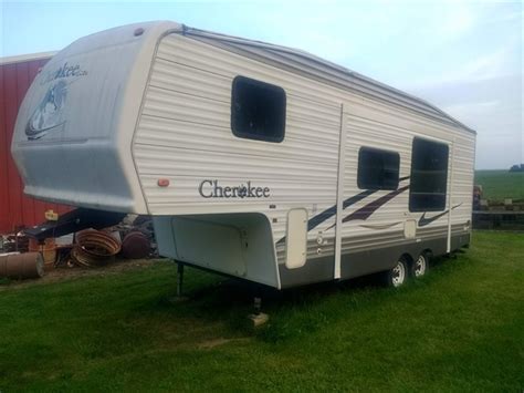 Stock Used 2005 Forest River Cherokee Lite