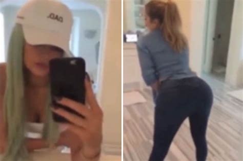 Kylie Jenner And Sister Khloe Kardashian Had An Epic Twerk Off Daily Star