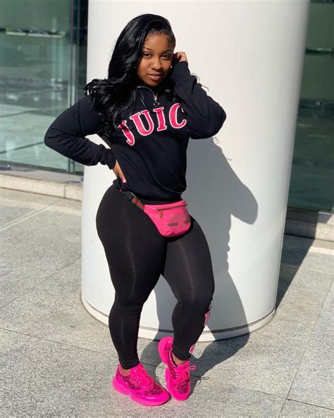 ‘good Gracious Reginae Carters ‘thick Thighs Nsfw Pics Send Fans Into Overdrive