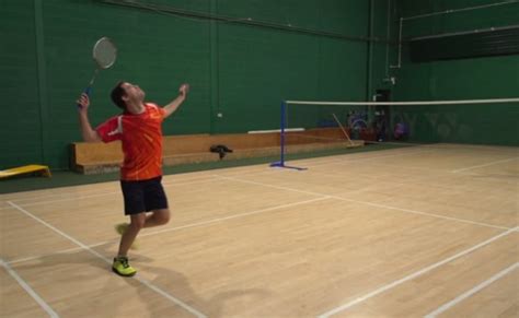 Serba Serbi Ahmad Sudrajat 10 Teknik Dasar Badminton Yang Fundamental