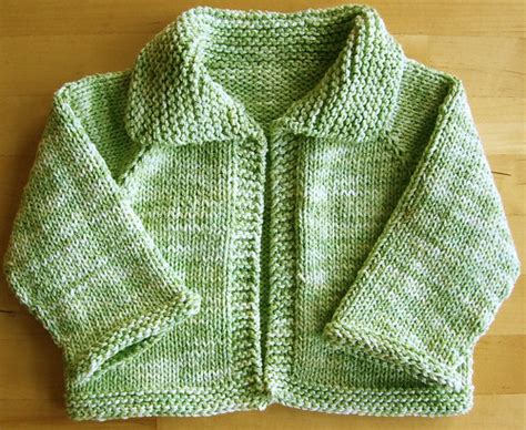 Without having to worry about shaping and fit, you can try #knittingpattern #knittingstitchpattern #knittingdesign easy and beautiful knitting pattern for baby sweater / ladies sweater follow me on instagram. Baby love | Words & Wool