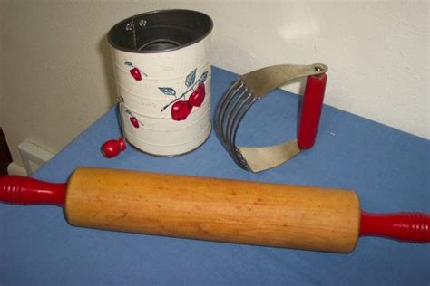Flour Sifter Rolling Pin Pastry Blender Set Of 3 Pie Making Etsy