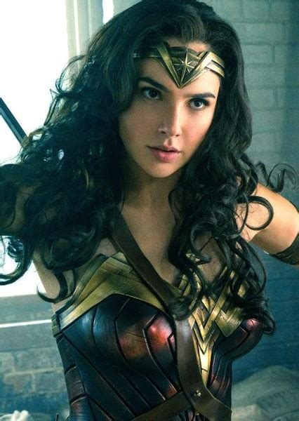 Fan Casting Gal Gadot As Wonder Woman In What If Nolans Batman In