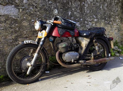 vintage bike of the day: montesa motorcycles - bikerMetric