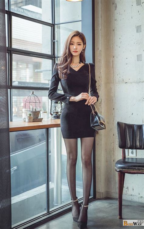 jung yoon gorgeous fair skinned korean fashion model 【buzz girls】 asian fashion models