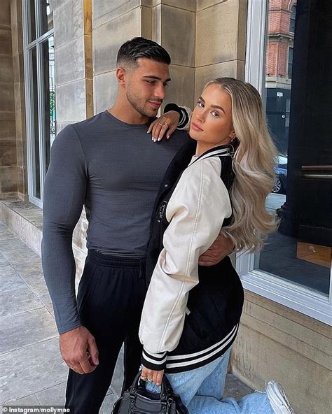 Tommy Fury Is Welcomed Back From Las Vegas By Girlfriend Molly Mae