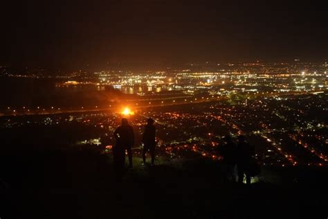 Hundreds Of Bonfires Lit To Begin Twelfth Of July Celebrations In Ni Echo