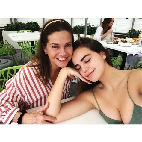 Bailee Madison Legs Thefappening
