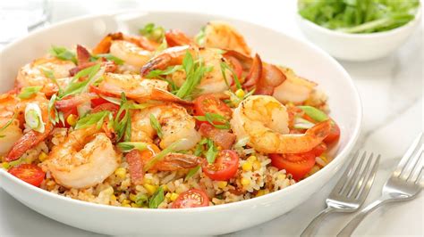 Corns aid in skin care if you like munching on popcorns, then you would love to know that corn, rich in vitamins, helps to moisturize skin. Crispy Fried Rice with Bacon, Shrimp & Corn | Easy Dinner ...