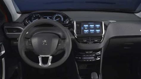 Intérieur Peugeot 208 I Restylée 2015 Facelift Vidéo Officielle