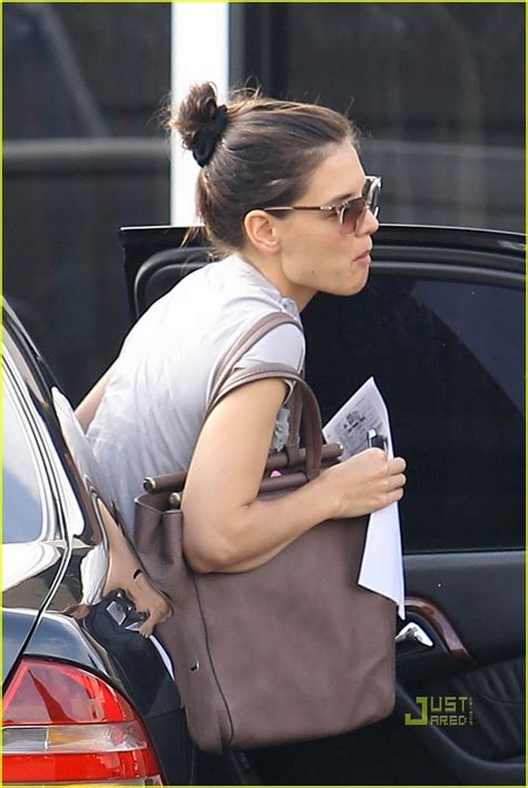Katie Holmes Up Bright And Early For Jack And Jill Katie Holmes