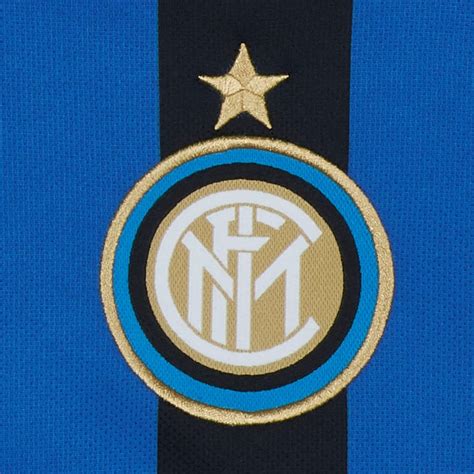 Stemma Inter Inter Giallo Sul Nuovo Logo Spunta Unimmagine Foto