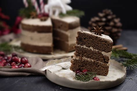 Gingerbread Naked Cake — Recipe By Cookingcatrin Kotányi