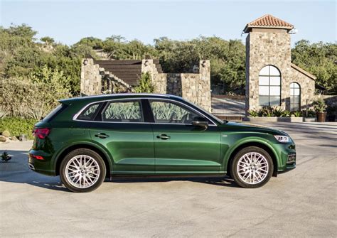 Get started with setting destinations and discover more as you become familiar with the interface. 2018 Audi Q5 Review - Second Time's a Charm - Business 2 Community