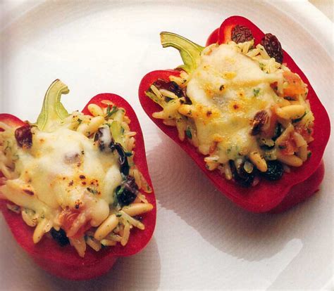 It's been proudly served at dinner tables across america ever since it first appeared in the betty crocker™ cookbook. Stuffed Peppers Recipe-Low Fat-calories-nutrition facts